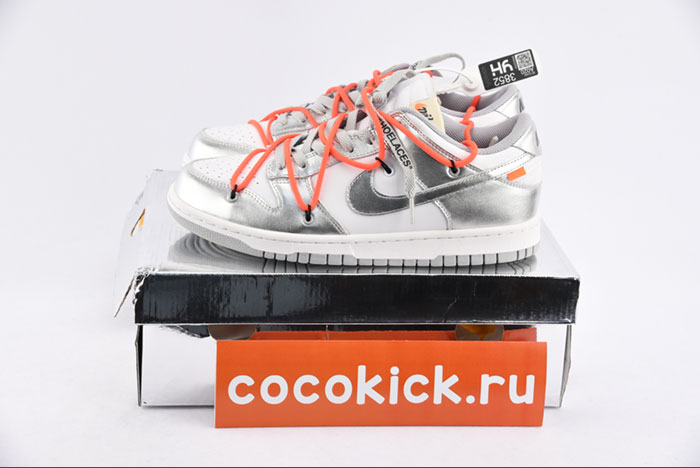 Off-White x Nike Dunk Low  CT0856-800