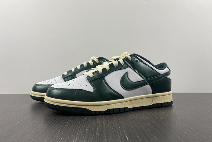 Nike Dunk Low “Vintage Green DQ8580-100