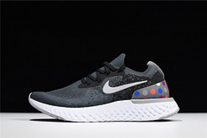 nike epic REACT FLYKNIT  Black and grey dots point noirs ET gris AJ7283 996